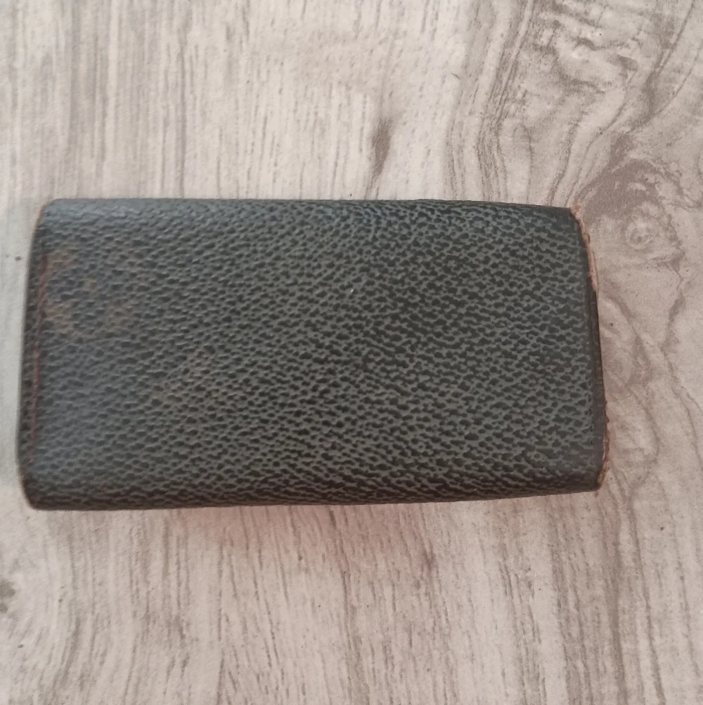 Louis Vuitton Monogram Canvas Multicles 4 Key Holder Key Case